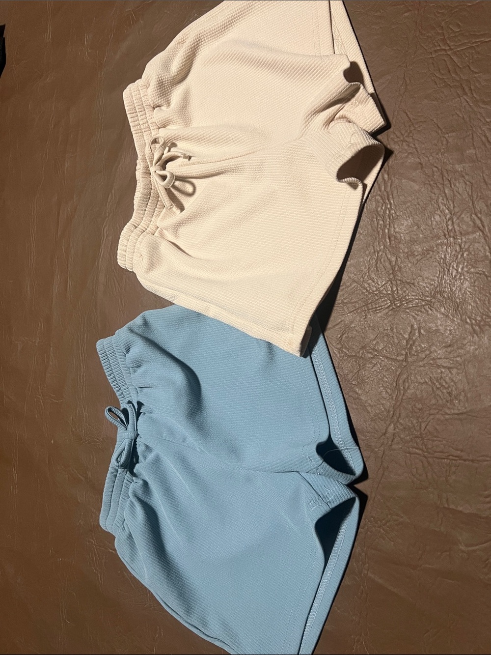 SHEIN Cream and Light Blue Kids Waffle Knit Shorts Set